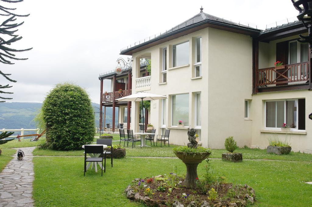 Hostellerie Saint Clement Vic-sur-Cère المظهر الخارجي الصورة